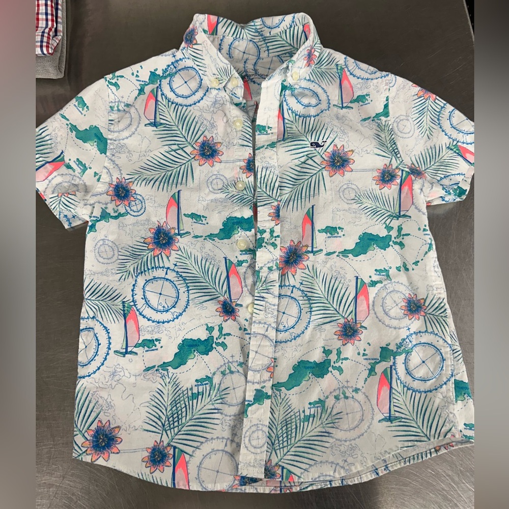 Vineyard vines boys top size 7 youth